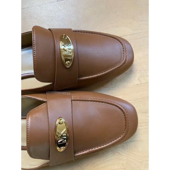 Michael Michael Kors BNWT "Ashley" tan brown logo plate mules women NEW - Picture 8 of 8
